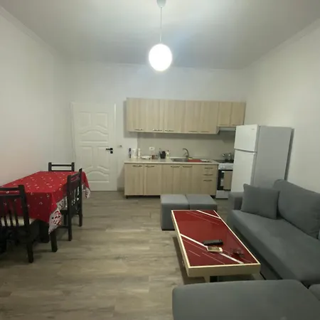 Tirana Leasing&rentals アパート *