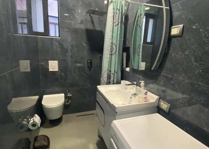 Tirana Leasing&rentals *