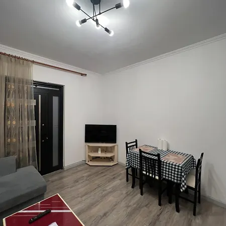 Tirana Leasing&rentals * Selita e Vogel